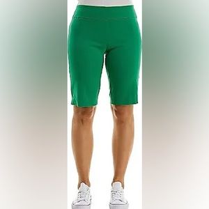 NWT 
Zac & Rachel Womens Pull on Millennium Bermuda Shorts